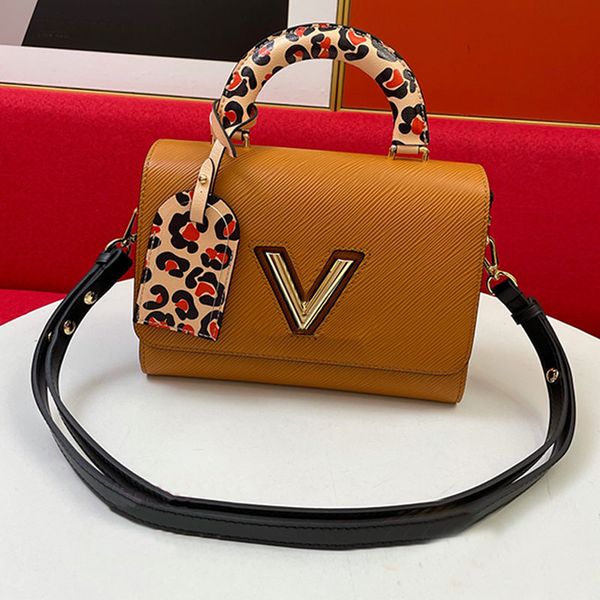twist crossbody bag women 5a quality handbags purse geuine leather leopard handle removable long strap fashion letters plain flap shoulder m
twist crossbody bag women 5a quality handbags purse geuine leather leopard handle removable long strap fashion letters plain flap shoulder m