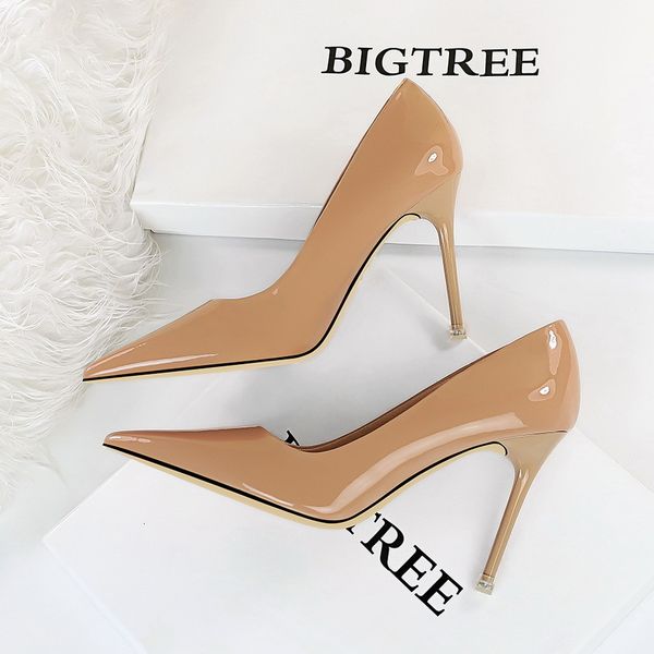dress shoes bigtree women pump patent leather 9.5cm high heels fashion office stiletto party 221129, Black
dress shoes bigtree women pump patent leather 9.5cm high heels fashion office stiletto party 221129, Black