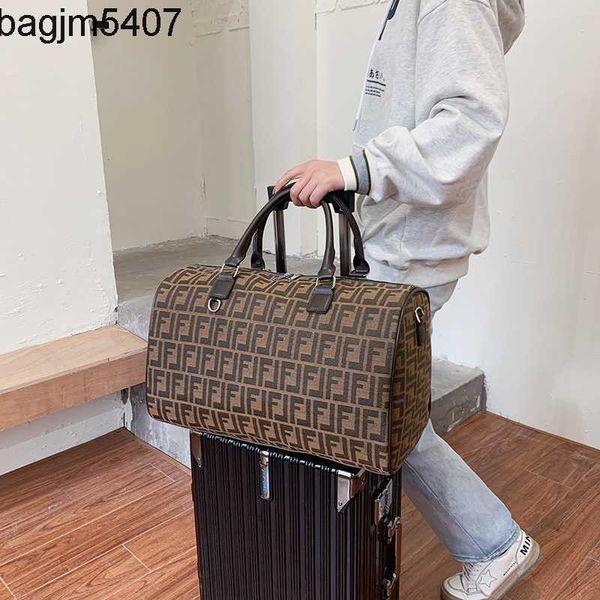 design bag factory wholesale and retail new printed letter portable travel women's large capacity fitns leisure sports fitns yoga bag
design bag factory wholesale and retail new printed letter portable travel women's large capacity fitns leisure sports fitns yoga bag