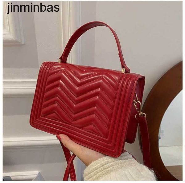 tote bag factory wholesale and retail bag women's autumn winter new fashion with wtern style small square tidy wide shoulder strap one
tote bag factory wholesale and retail bag women's autumn winter new fashion with wtern style small square tidy wide shoulder strap one