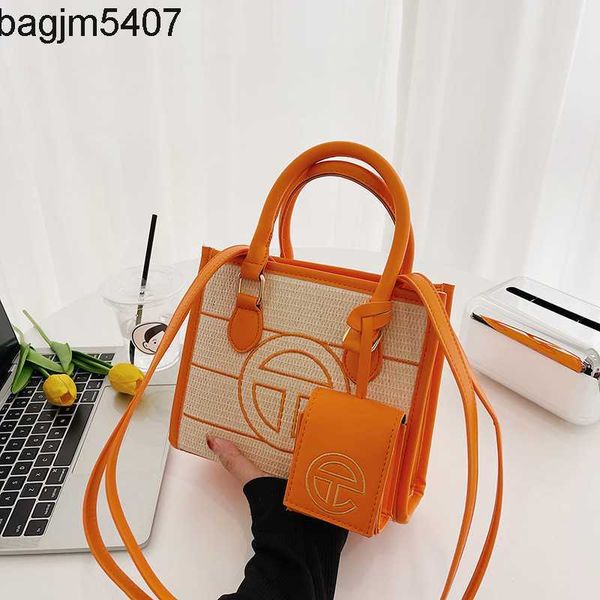 design bag factory wholesale and retail bag women's 2023 new t family letter small square style trend leisure portable msenger
design bag factory wholesale and retail bag women's 2023 new t family letter small square style trend leisure portable msenger
