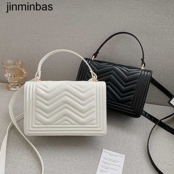 tote bag factory wholesale and retail bag women's winter new style fashion flap embroidery small fragrance handheld one shoulder crossb
tote bag factory wholesale and retail bag women's winter new style fashion flap embroidery small fragrance handheld one shoulder crossb