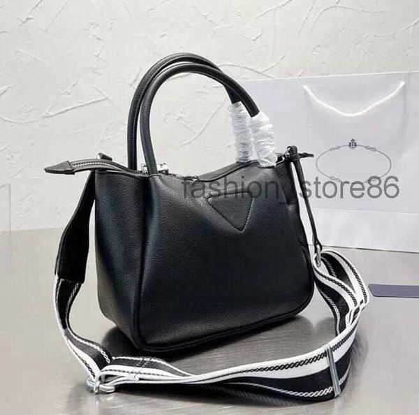 designer handbag leather hobo bags crossbody tote women shoulder adjustable splice letters striped nylon strap hardware letter metal rrhu
designer handbag leather hobo bags crossbody tote women shoulder adjustable splice letters striped nylon strap hardware letter metal rrhu