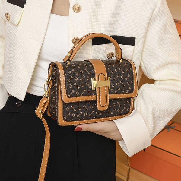 design bag factory wholesale and retail fashion small square women's 2023 new style single shoulder cross hand
design bag factory wholesale and retail fashion small square women's 2023 new style single shoulder cross hand