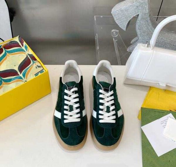 casual shoes women gazelle sneakers designer luxury embroidery design sneaker retro fluff upper rubber sole comfortable out, Black
casual shoes women gazelle sneakers designer luxury embroidery design sneaker retro fluff upper rubber sole comfortable out, Black
