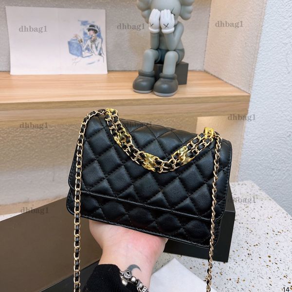 2022 bag of riches designer fashion tote bags classical metal chain handle one shoulder crossbody handbag cattlehide key pouch luxury sacoch
2022 bag of riches designer fashion tote bags classical metal chain handle one shoulder crossbody handbag cattlehide key pouch luxury sacoch