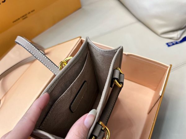 designer bag spring and summer new mini zither score middle ancient bag neutral cross body shoulder bags
designer bag spring and summer new mini zither score middle ancient bag neutral cross body shoulder bags
