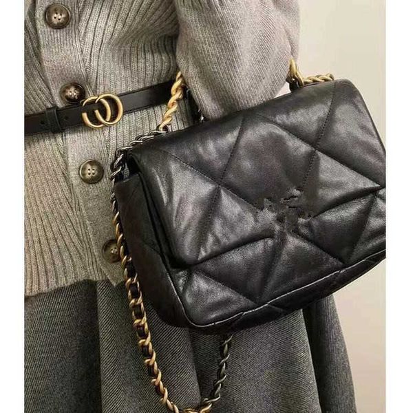 design packagesmall fragrant bag autumn and winter 2023 small 19 bag sheep flap women's leather diamond chain msenger
design packagesmall fragrant bag autumn and winter 2023 small 19 bag sheep flap women's leather diamond chain msenger