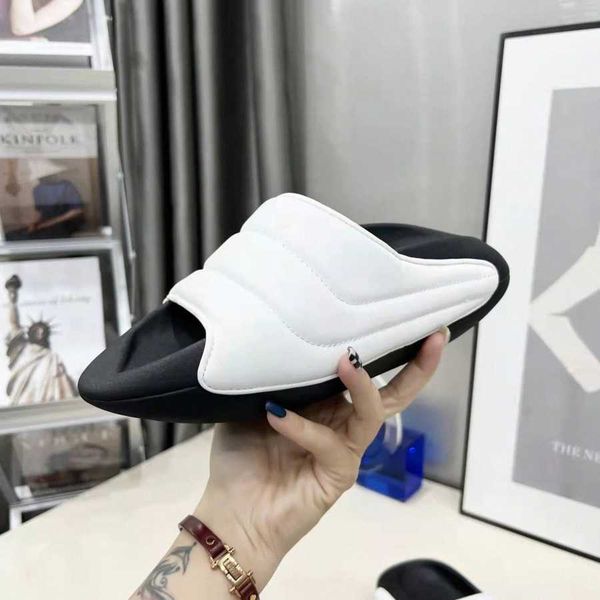 beach sandals womens loafers quilted mules designer men woman space slippers fashion pearl soft dough microfiber cowhide leather b-it sgwhz, Black
beach sandals womens loafers quilted mules designer men woman space slippers fashion pearl soft dough microfiber cowhide leather b-it sgwhz, Black