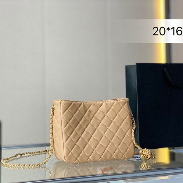 trend women hobo designer crossbody bag matelasse chain leather quilted fashion classic armpit bag large capacity versatile portable suitcas
trend women hobo designer crossbody bag matelasse chain leather quilted fashion classic armpit bag large capacity versatile portable suitcas