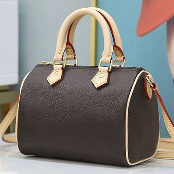 handbag designer bags wholesale cowhide leather shoulder bag chain fashion wave chain purse presbyopic card holder evening bag messenger wom
handbag designer bags wholesale cowhide leather shoulder bag chain fashion wave chain purse presbyopic card holder evening bag messenger wom