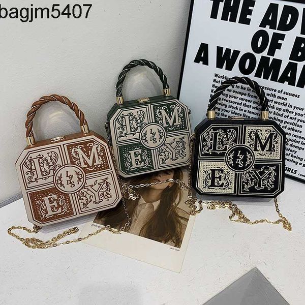 design bag factory wholesale and retail new women's one shoulder crossbody bag fashion trend large capacity small square travel versati
design bag factory wholesale and retail new women's one shoulder crossbody bag fashion trend large capacity small square travel versati