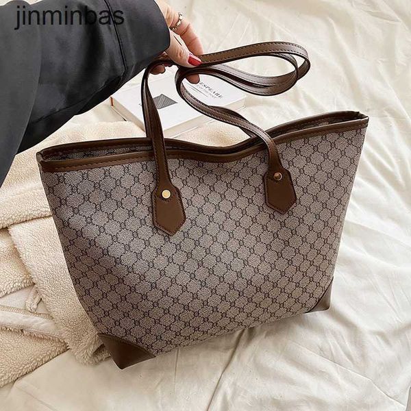 tote bag factory wholesale and retail temperament old flower versatile bag 2023 new winter high capacity hand korean fashion one shoulder wo
tote bag factory wholesale and retail temperament old flower versatile bag 2023 new winter high capacity hand korean fashion one shoulder wo