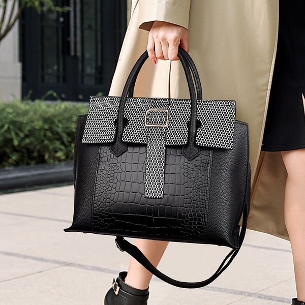 new elegant fashion versatile handbag casual one shoulder crossbody bag for all occasions # 10605
new elegant fashion versatile handbag casual one shoulder crossbody bag for all occasions # 10605