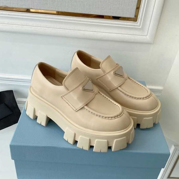 designer shoes men women soft cowhide platform sneakers p triangle loafers rubber black shiny leather chunky round head sneaker thic
designer shoes men women soft cowhide platform sneakers p triangle loafers rubber black shiny leather chunky round head sneaker thic