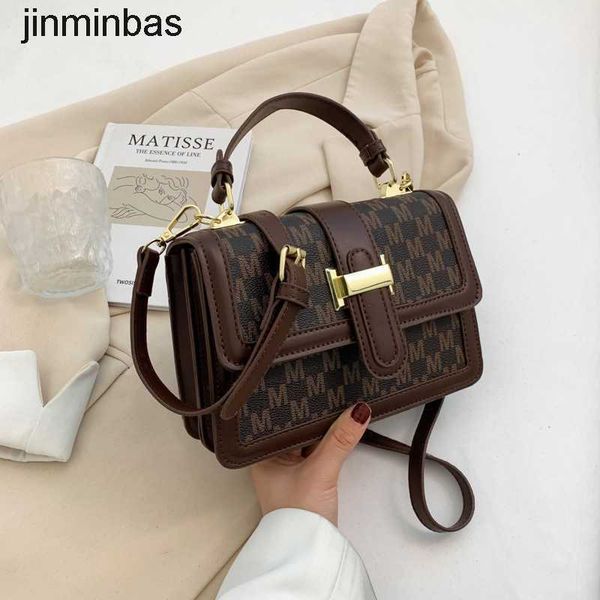tote bag factory wholesale and retail this year's small women's new fashion versatile msenger texture autumn winter portable squar
tote bag factory wholesale and retail this year's small women's new fashion versatile msenger texture autumn winter portable squar