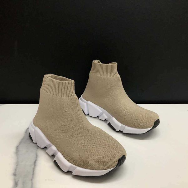 2021 sock shoes triple beige black white s childrens vintage platform sneakers glitter kids girls trainer runner casual boots 24-35319n
2021 sock shoes triple beige black white s childrens vintage platform sneakers glitter kids girls trainer runner casual boots 24-35319n