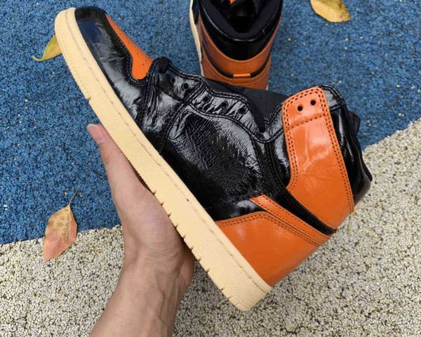 jumpman 1 high og shoes 1s shattered backboard 3.0 men women black starfish pale vanilla sneakers trainers outdoor sport with
jumpman 1 high og shoes 1s shattered backboard 3.0 men women black starfish pale vanilla sneakers trainers outdoor sport with