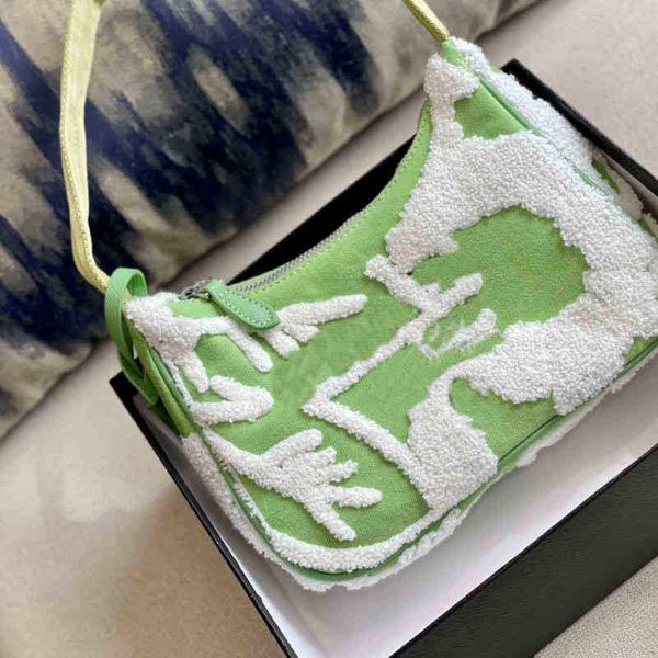 hobo embroidered denim hobo bags p underarm canvas bag two-tone pattern nylon designer letter half moon handbags 220920
hobo embroidered denim hobo bags p underarm canvas bag two-tone pattern nylon designer letter half moon handbags 220920