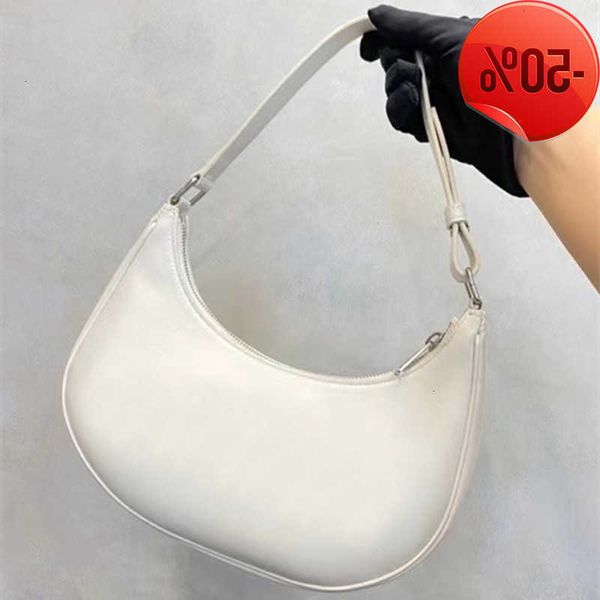 designer bag half moon old flower triumphal arch 2022 new fashion crcent french stick armpit women's single shoulder msenger bag summer
designer bag half moon old flower triumphal arch 2022 new fashion crcent french stick armpit women's single shoulder msenger bag summer