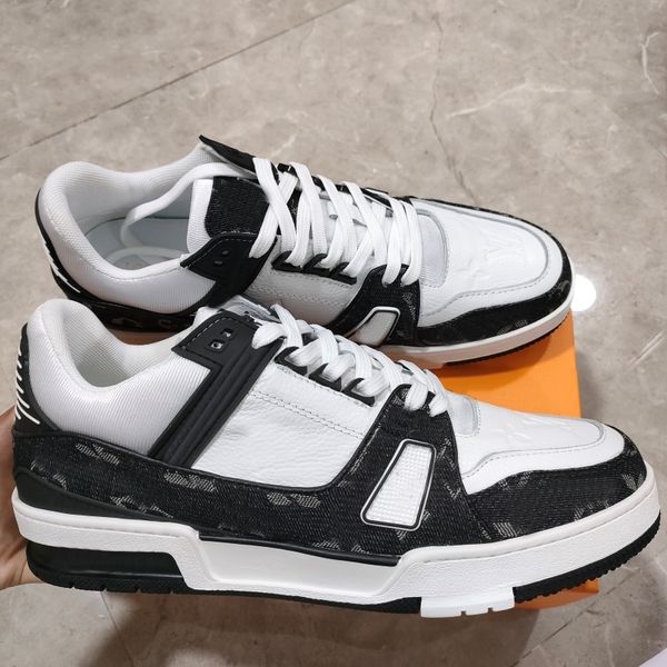 r shoes classic vintage men women trainers designers sneakers chaussures leather mesh sneakers with box size 35-46, Black
r shoes classic vintage men women trainers designers sneakers chaussures leather mesh sneakers with box size 35-46, Black