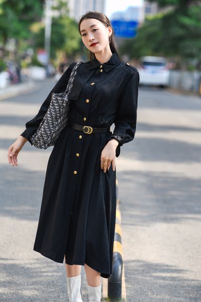 women's trench coats 2022 early autumn new alphabet jacquard imported acetic acid dress, Tan;black
women's trench coats 2022 early autumn new alphabet jacquard imported acetic acid dress, Tan;black