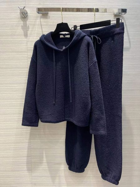 women's two piece pants 2022 new autumn winter hooded long sleeve print and brand same style 2 pieces sets coat 10-05, White
women's two piece pants 2022 new autumn winter hooded long sleeve print and brand same style 2 pieces sets coat 10-05, White