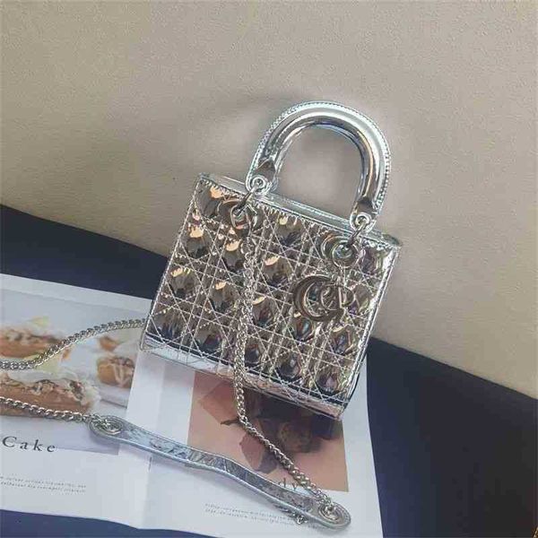 fashion women's handbags designer messenger lady bag wallet new small fragrance lacquer leather bright face df chain one shoulder handb
fashion women's handbags designer messenger lady bag wallet new small fragrance lacquer leather bright face df chain one shoulder handb