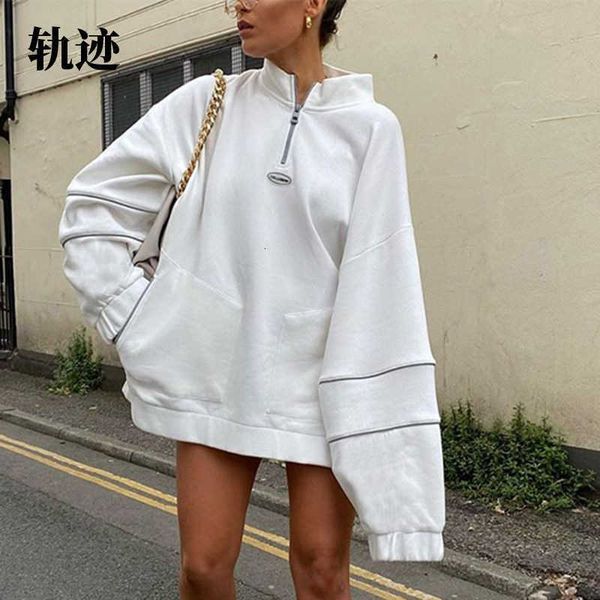 ms. sweater 2022 new street women's pockets personalized design autumn and winter coat, White;black
ms. sweater 2022 new street women's pockets personalized design autumn and winter coat, White;black