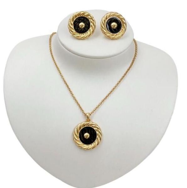 18k gold plated jewelry necklaces bracelet earring rings set greece meander pattern resin banshee medusa head portrait pendant birthday fest, Black
18k gold plated jewelry necklaces bracelet earring rings set greece meander pattern resin banshee medusa head portrait pendant birthday fest, Black