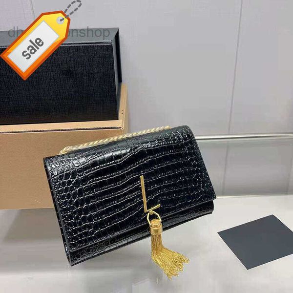 designer bags 2022 women shoulder crossbody chain large capacity hand luxury purse fashion sheep leather shopping factory direct sale
designer bags 2022 women shoulder crossbody chain large capacity hand luxury purse fashion sheep leather shopping factory direct sale