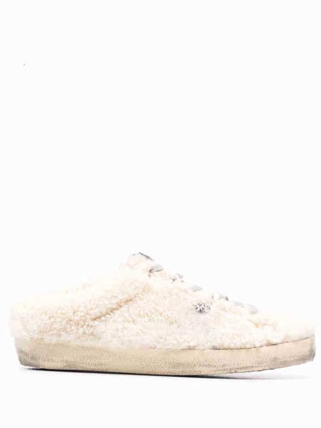 roller shoes man sneakers golden shoe casual shoes design sequin classic white do-old dirty super star women
roller shoes man sneakers golden shoe casual shoes design sequin classic white do-old dirty super star women