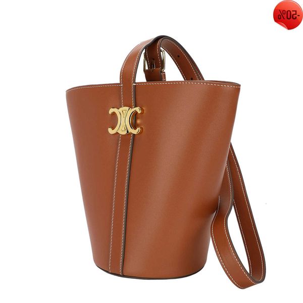 designer bag new high-capacity arc de triomphe bucket leather simple shoulder bag fashion leather contrast color msenger women's factor
designer bag new high-capacity arc de triomphe bucket leather simple shoulder bag fashion leather contrast color msenger women's factor