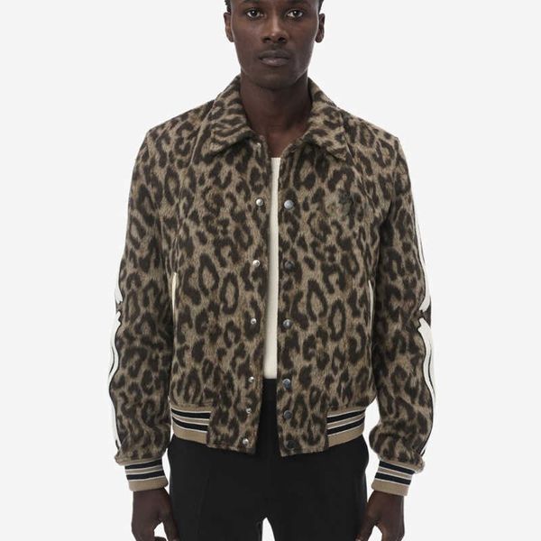 22ss designer jacket american trendy brand a 22 miri bones varsity baseball letter embroidered leopard print skull aviator, Black;brown
22ss designer jacket american trendy brand a 22 miri bones varsity baseball letter embroidered leopard print skull aviator, Black;brown
