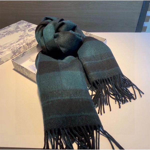 men and women cashmere scarves are decorated with velvet warm prints in winter classic fashion plaid long scarves decorateds, Blue;gray
men and women cashmere scarves are decorated with velvet warm prints in winter classic fashion plaid long scarves decorateds, Blue;gray