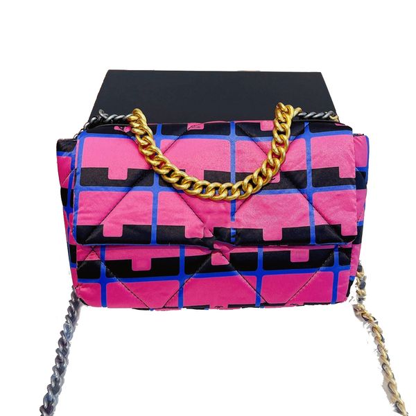 classic 19 print letter flap shoulder bag fashion women quilted matelasse adjustable double chain crossbody handbag luxury designer multi po
classic 19 print letter flap shoulder bag fashion women quilted matelasse adjustable double chain crossbody handbag luxury designer multi po