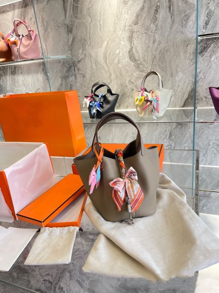 classic fashional women 18cm bucket bag embossed bulge letter alphabet pattern satchel shoulder bag handbags crossbody purse lady leather to
classic fashional women 18cm bucket bag embossed bulge letter alphabet pattern satchel shoulder bag handbags crossbody purse lady leather to