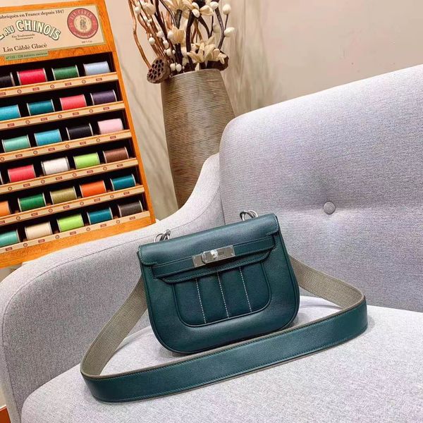 luxury brand woman shoulder bag high-end classic h bags hand sewing leather fashion handbag women's original swift cowhate stitchingn e
luxury brand woman shoulder bag high-end classic h bags hand sewing leather fashion handbag women's original swift cowhate stitchingn e