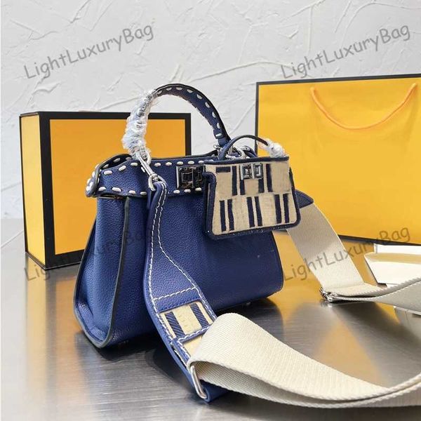 designer clemence real leather crossbody bag fashion wild shoulder for women classic famous brand shopping purses
designer clemence real leather crossbody bag fashion wild shoulder for women classic famous brand shopping purses