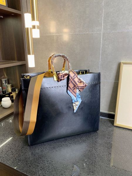 tote bag womens autumn new versatile handheld shoulder internet celebrity underarm bag large capacity commuter messenger
tote bag womens autumn new versatile handheld shoulder internet celebrity underarm bag large capacity commuter messenger