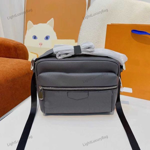 cross body limited messenger designer bags for men shoulder handbag mosaic print box wallet fashion purses 220807
cross body limited messenger designer bags for men shoulder handbag mosaic print box wallet fashion purses 220807