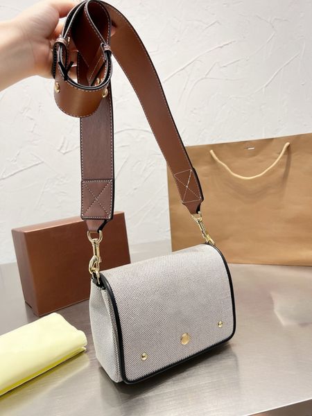 original shoulder bags designer handbag large capacity women crossbody bag canvas fashion purse messenger bag monogrammed small box packagin
original shoulder bags designer handbag large capacity women crossbody bag canvas fashion purse messenger bag monogrammed small box packagin