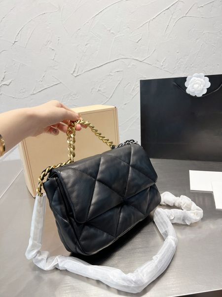 rhombus pattern shoulder bag luxury designer crossbody bag 2022 c fashion handbag tote flip purse metal long short chain black large capacit
rhombus pattern shoulder bag luxury designer crossbody bag 2022 c fashion handbag tote flip purse metal long short chain black large capacit