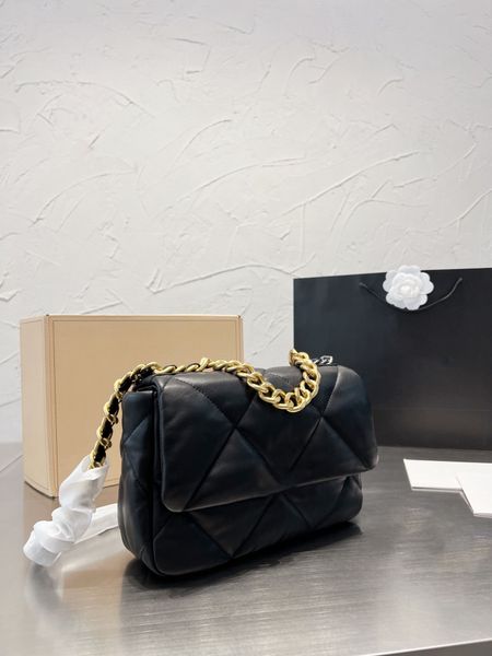 shoulder bags rhombus pattern shoulder bag luxury digner crossbody bag 2022 c fashion handbag tote flip purse metal long short chain black l
shoulder bags rhombus pattern shoulder bag luxury digner crossbody bag 2022 c fashion handbag tote flip purse metal long short chain black l