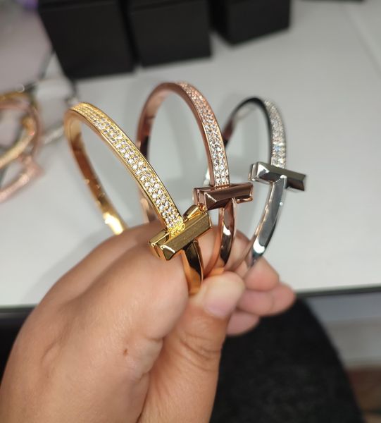 woman mens gold silver diamond bangle bracelet hard jewelry designer three dimensional wide narrow love couple fashion gold party smooth bra, Black
woman mens gold silver diamond bangle bracelet hard jewelry designer three dimensional wide narrow love couple fashion gold party smooth bra, Black