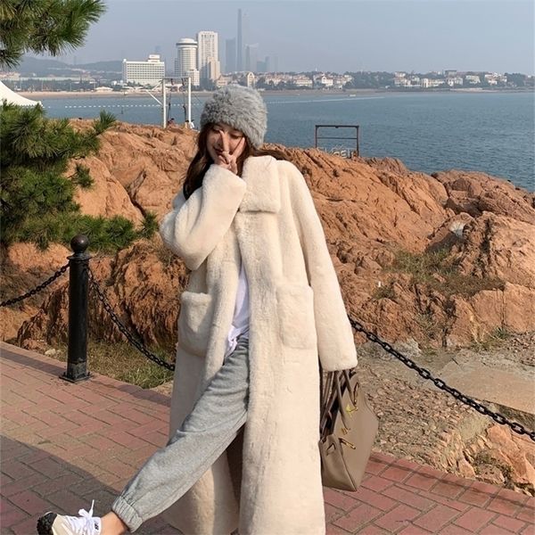 womens fur faux fur winter women faux soft warmt luxury long fur coat loose lapel overcoat turn down collar female plush coats h111 220930, Black
womens fur faux fur winter women faux soft warmt luxury long fur coat loose lapel overcoat turn down collar female plush coats h111 220930, Black