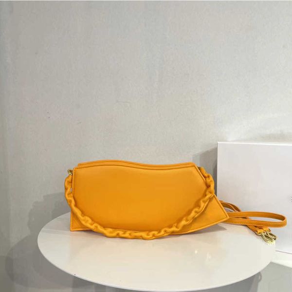 new designer bag fashion women's wavy underarm bag one shoulder messenger bag high purity color wallet with box
new designer bag fashion women's wavy underarm bag one shoulder messenger bag high purity color wallet with box