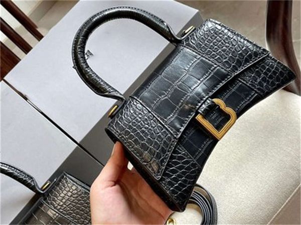 evening bags 2022 designer balencaigaity fashion shoulder crossbody wallets backpacks nnoi
evening bags 2022 designer balencaigaity fashion shoulder crossbody wallets backpacks nnoi