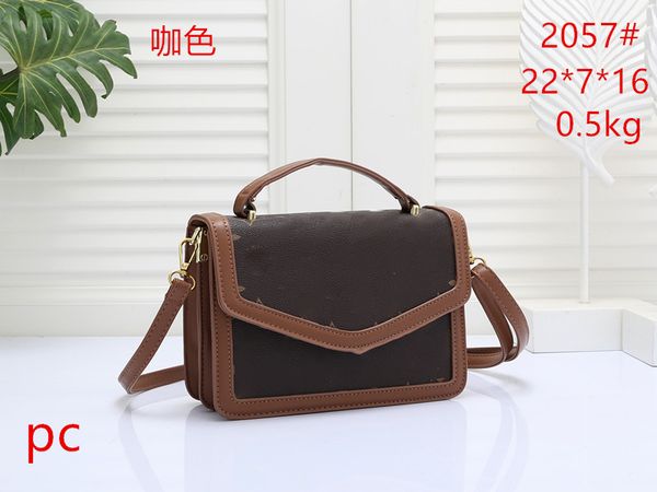 designers luxury tote famous shoulder bag totes purse handbag message bags cluth brand classic crossbody pu leather wallet luggage #2057 old
designers luxury tote famous shoulder bag totes purse handbag message bags cluth brand classic crossbody pu leather wallet luggage #2057 old
