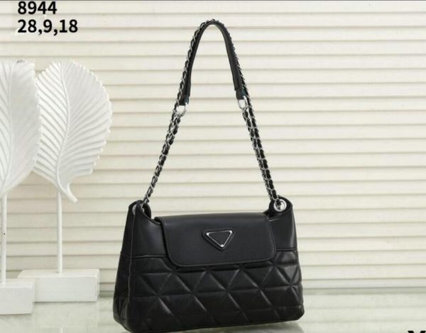 women luxurys crossbody bag brand classical designer messenger lady cross body bags handbag female tote satchel purse black silver chain sho
women luxurys crossbody bag brand classical designer messenger lady cross body bags handbag female tote satchel purse black silver chain sho